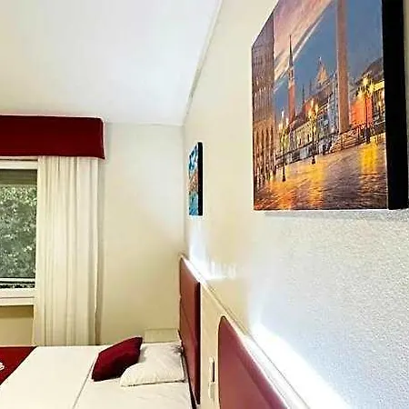 Hotel Dream Hub